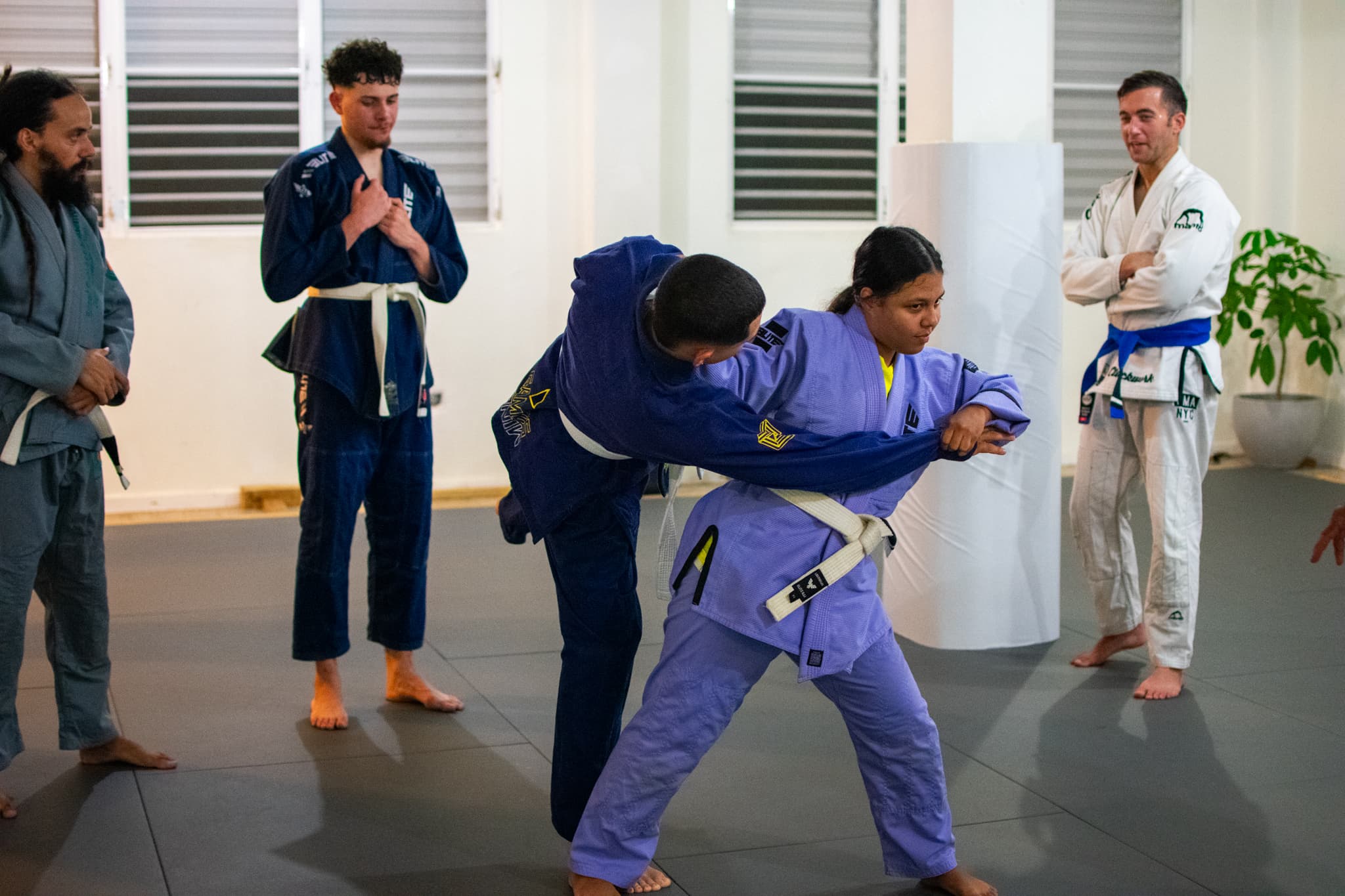 Women's self defense class